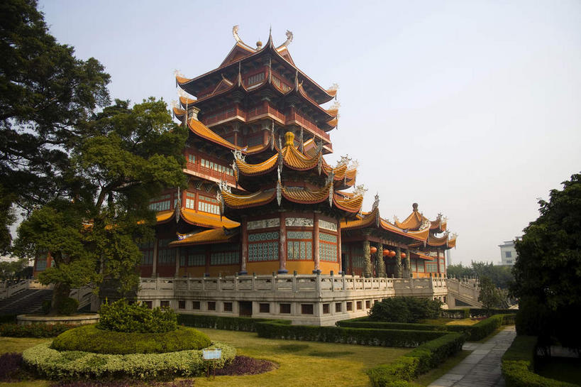 无人,寺庙,栏杆,横图,室外,白天,正面,旅游,度假,草地,草坪,名胜古迹,植物,标志建筑,地标,建筑,中国,亚洲,节日,遗迹,瓦片,屋顶,屋檐,乌云,云,阴天,云朵,围栏,燃烧,云彩,顶棚,古迹,文化,文物,娱乐,建设,古建筑,护栏,檐,草,树,树木,绿色,天空,自然,香火,庙宇,天,祈祷,享受,休闲,健康,旅游胜地,放松,许愿,宗教,信仰,生长,成长,纪念,祈求,昏暗,阴沉,福建,古文明,东亚,延寿寺,福建省,中华人民共和国,华东地区,省会,闽,福州,福州市,平安,彩图,庙,寺,长庆寺,清禅寺,西禅寺