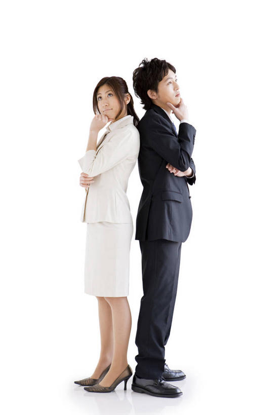 东方人,两个人,同事,商务人士,商务男性,商务女性,站,笑,微笑,露齿笑,竖图,室内,白天,白色背景,侧面,衬衫,安全,成功,合作,团队,集体,信心,亚洲,撑,套装,领带,托腮,依靠,注视,黄种人,队伍,观察,看,托,倚靠,站着,背靠背,背对背,摄影,影棚,观看,察看,领导,象征,庄重,成就,关注,托下巴,商务装,身份,合伙,领袖,工薪阶层,正式,地位,单手托腮,信任,男人,男性,年轻男性,年轻女性,女人,女性,亚洲人,白领,上班族,站立,彩图,全身,影棚拍摄,衬衣,拍摄