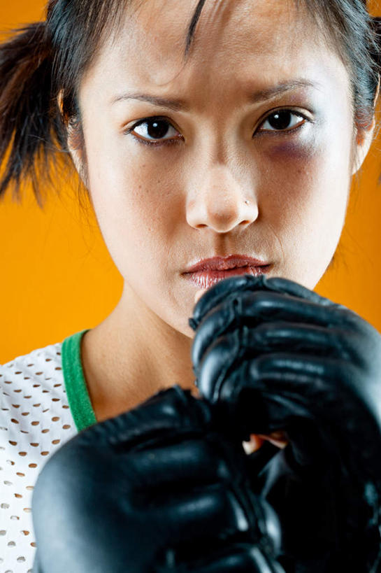 东方人,脸,头,脸颊,一个人,竖图,室内,白天,正面,安全,亚洲,仅一个年轻女性,仅一个女性,仅一个人,橙色背景,防护,注视,黄种人,手套,观察,看,摄影,影棚,观看,保护,察看,关注,保险,保全,周全,安稳,安定,防护手套,平安,年轻女性,女人,女性,亚洲人,头部,脸部,脸蛋,面部,半身,彩图,影棚拍摄,拍摄