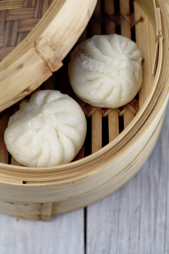 点心,蒸笼,无人,竖图,俯视,室内,特写,白天,烹饪,餐桌,桌子,厨具,阴影,竹制,反射,影子,料理,食品,包子,面点,美食,食物,一个,小笼包,中式,摄影,影棚,单个,餐台,竹制品,笼屉,烹饪用具,烹调用具,烹调,彩图,高角度拍摄,影棚拍摄,拍摄