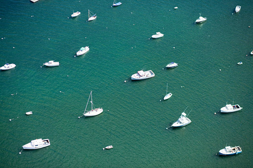 无人,横图,俯视,航拍,室外,白天,旅游,度假,海浪,海洋,美景,轮船,船,美国,许多,景观,浪花,很多,娱乐,自然,海水,交通工具,享受,休闲,景色,放松,北美,北美洲,罗得岛,鸟瞰,自然风光,载具,美洲,海景,罗德岛,北亚美利加洲,亚美利加洲,罗得岛州,海洋之州,纽波特,大海,风浪,海,海水的波动,近岸浪,涌浪,彩图,高角度拍摄