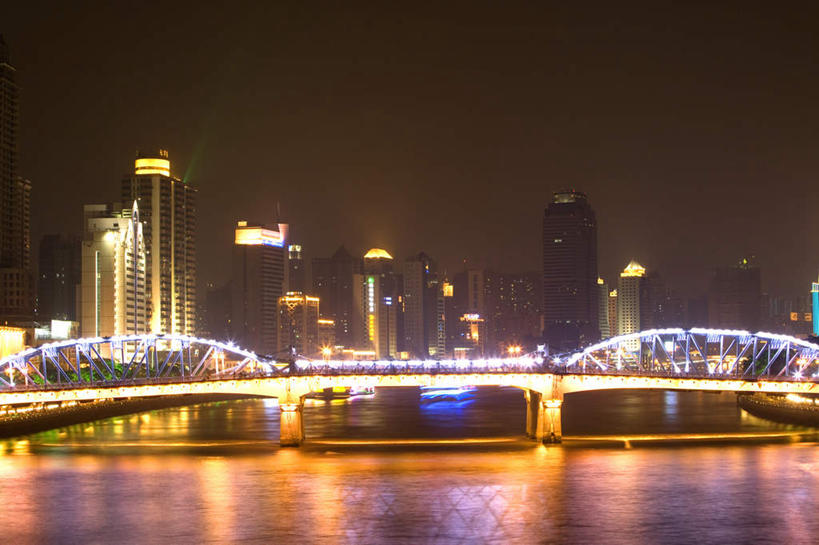 无人,高楼大厦,横图,彩色,室外,夜晚,正面,度假,河流,美景,水,城市风光,标志建筑,城市,大桥,大厦,地标,建筑,立交桥,摩天大楼,霓虹灯,桥梁,夜景,广州,中国,亚洲,阴影,光线,影子,河水,景观,水流,高架,建筑群,斜拉桥,桥,灯光,七彩,娱乐,光源,建设,霓虹,灯,享受,休闲,景色,放松,照明设备,东亚,广东,广东省,珠江,中华人民共和国,华南地区,省会,氖灯,广州市,粤,彩图,大楼,高层建筑,高楼,摩天楼,粤江,珠江河