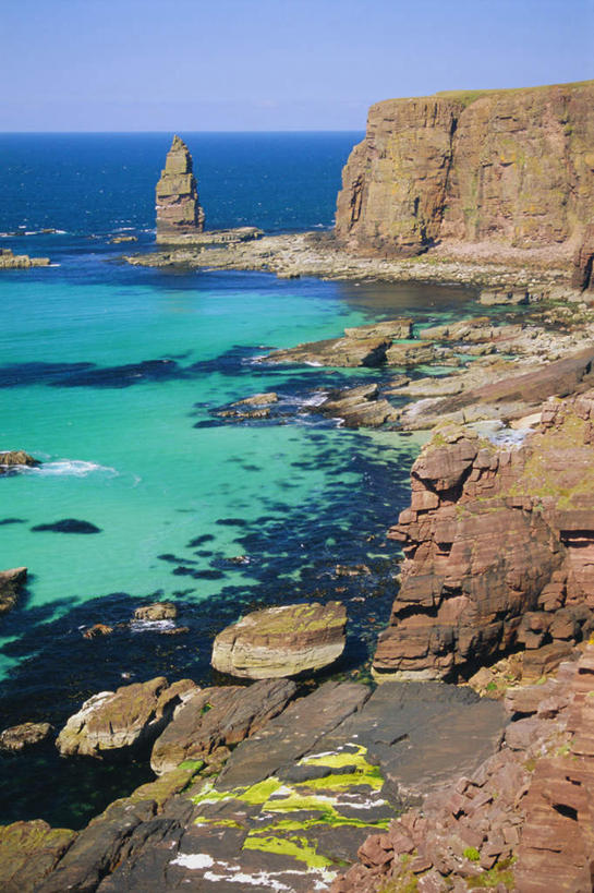 无人,竖图,俯视,室外,白天,旅游,度假,海浪,海洋,石头,美景,沙滩,植物,道路,澳大利亚,阴影,光线,信息,沙子,石子,影子,海岸,景观,浪花,水平线,悬崖,辽阔,水草,灯塔,交通,海平线,沙地,方向,娱乐,蓝色,蓝天,天空,阳光,自然,海水,天,享受,休闲,广阔,景色,放松,生长,晴朗,成长,引导,指引,一望无际,自然风光,大洋洲,悉尼,澳洲,海景,万里无云,南方大陆,首府,澳大利亚联邦,绝壁,新州,航标,新南威尔士,新南威尔士州,无边无际,一马平川,萨瑟兰郡,大海,风浪,海,海水的波动,海滩,近岸浪,石块,岩石,涌浪,晴空,晴空万里,彩图,高角度拍摄,水天相接,水天一线,导航