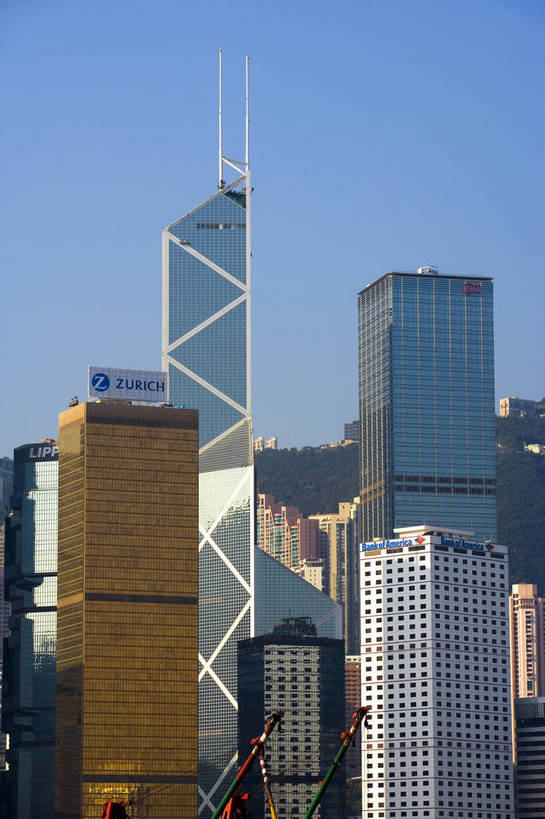 竖图,彩色,室外,白天,旅游,度假,名胜古迹,标志建筑,地标,建筑,香港,中国,亚洲,繁华,遗迹,图片,建筑群,古迹,文物,娱乐,建设,现代,古建筑,现代建筑,维多利亚港,享受,休闲,旅游胜地,摩天大厦,放松,竖,摄影,港,古文明,东亚,发展,维多利亚湾,香港特别行政区,港澳台,中华人民共和国,繁荣,维多利亚,发达,维港,彩图,港湾,高楼,海港,bj174