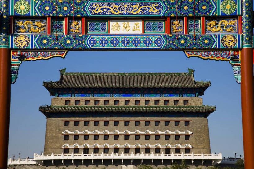 无人,横图,彩色,室外,特写,白天,旅游,度假,美景,名胜古迹,标志建筑,道路,地标,建筑,街道,路,公路,北京,中国,亚洲,遗迹,景观,牌坊,交通,古迹,文物,娱乐,建设,古建筑,蓝天,享受,休闲,旅游胜地,景色,放松,摄影,城楼,古代建筑,前门,古文明,东亚,中华人民共和国,马路,旅行,大栅栏,传统文化,bj174