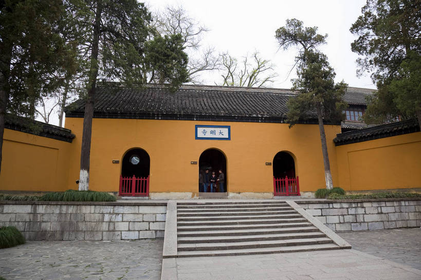 寺庙,横图,彩色,室外,白天,旅游,度假,名胜古迹,标志建筑,地标,建筑,中国,亚洲,游人,遗迹,图片,庭院,景观,建筑群,院子,古典,古迹,文物,娱乐,建设,古建筑,江苏,享受,休闲,旅游胜地,放松,摄影,宗教,风光,神圣,中国文化,古文明,东亚,扬州,中华人民共和国,大明寺,庄严,旅行,传统文化,bj174