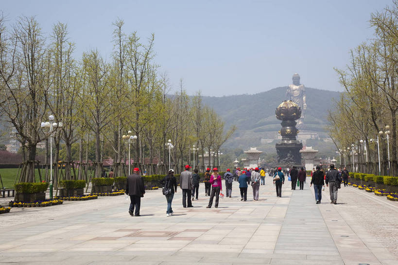 寺庙,横图,彩色,室外,白天,旅游,度假,名胜古迹,标志建筑,地标,建筑,雕塑,中国,亚洲,游人,遗迹,雕像,佛像,图片,景观,建筑群,古典,古迹,文物,娱乐,建设,古建筑,江苏,九龙灌浴,无锡,祥符寺,大佛,享受,休闲,灵山,旅游胜地,放松,摄影,宗教,风光,神圣,中国文化,古文明,东亚,中华人民共和国,庄严,旅行,传统文化,bj174