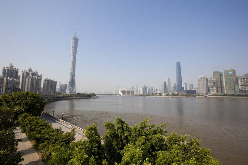 横图,彩色,室外,白天,旅游,度假,名胜古迹,标志建筑,地标,建筑,遗迹,图片,建筑群,古迹,文物,娱乐,建设,现代,古建筑,现代建筑,地标建筑,享受,休闲,旅游胜地,摩天大厦,放松,摄影,文明,电视塔,古文明,珠江,繁荣,发达,江,旅行,广州国际金融中心,bj174