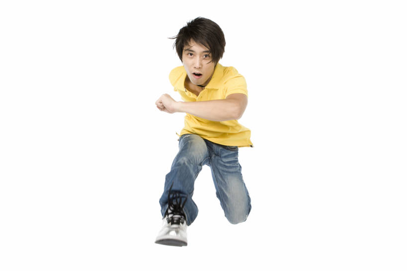 东方人,成年人,一个人,跑,跳,举,横图,留白,抠图,白色背景,正面,锻炼,时尚,快乐,欣喜若狂,兴奋,幸福,比赛,运动,信心,竞争,仅一个男性,仅一个人,田径,半空,注视,牛仔裤,休闲装,娱乐,刺激,仅一个年轻男性,观察,看,托,休闲,健康,活力,乐趣,摄影,生活方式,观看,张开双腿,动作,察看,酷,嘻哈,享乐,风格,体育运动,关注,短跑,田径运动,展开双腿,无忧无虑,体育,跨栏,跨栏赛跑,男人,男性,年轻男性,亚洲人,中国人,年轻人,举起,举手,举着,跑步,向上举,向上伸,向上托,彩图,全身,影棚拍摄,健身,欢乐,径赛,跨栏跑,伸展双腿,bj175