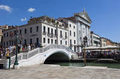 tkf005_2354945